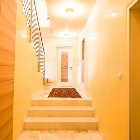 Villa M&k *